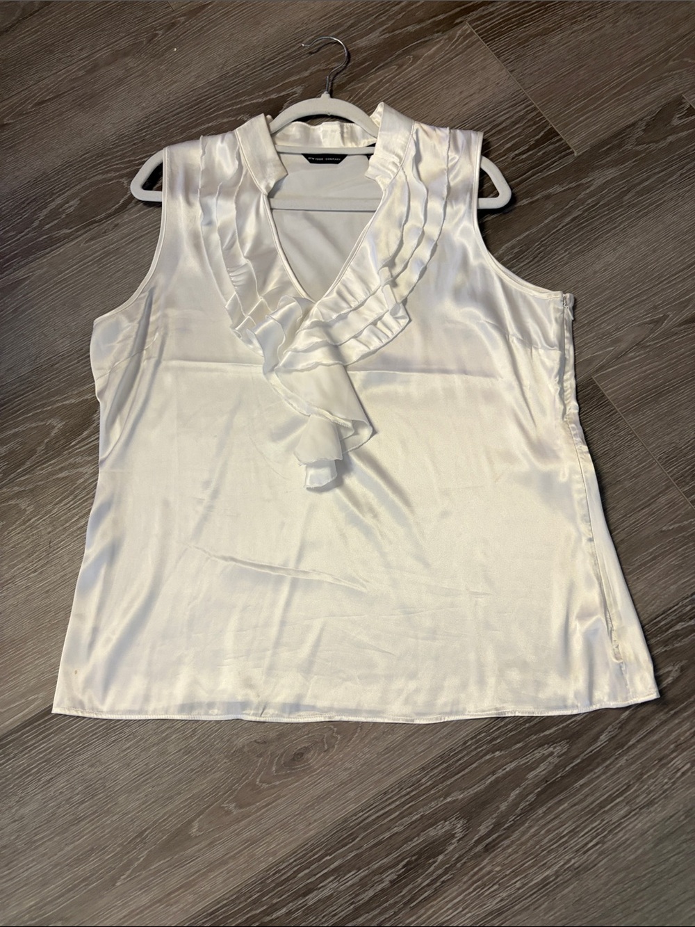 New York & Company White Satin Ruffle V-Neck Sleeveless Camisole
